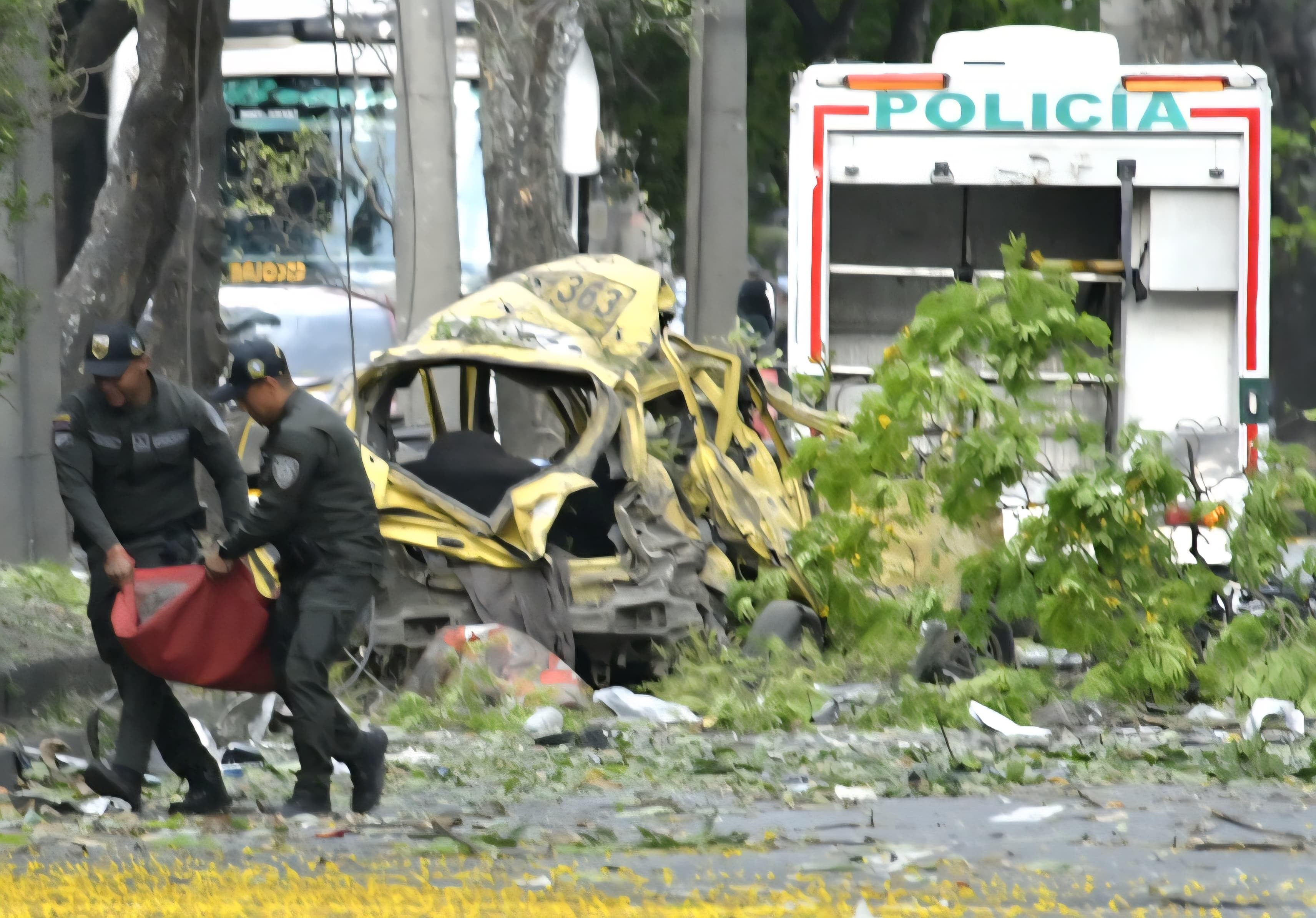 Explosión frente a la base aérea marco Fidel Suárez en Cali