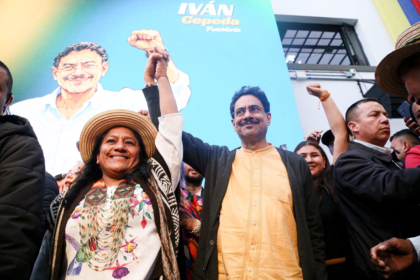 El candidato del Pacto Histórico Iván Cepeda realizó el registro de su candidatura presidencial junto a Aída Quilcué, su fórmula vicepresidencial.