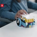En este reto, una niña de colegio y un joven universitario ponen en práctica la premisa de que es posible aprender jugando, gracias a la herramienta LEGO Education