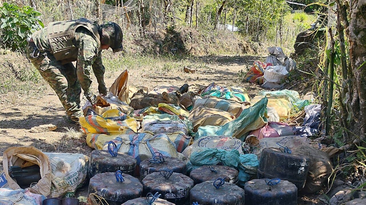 Tres toneladas de explosivos ubicadas en Nariño.