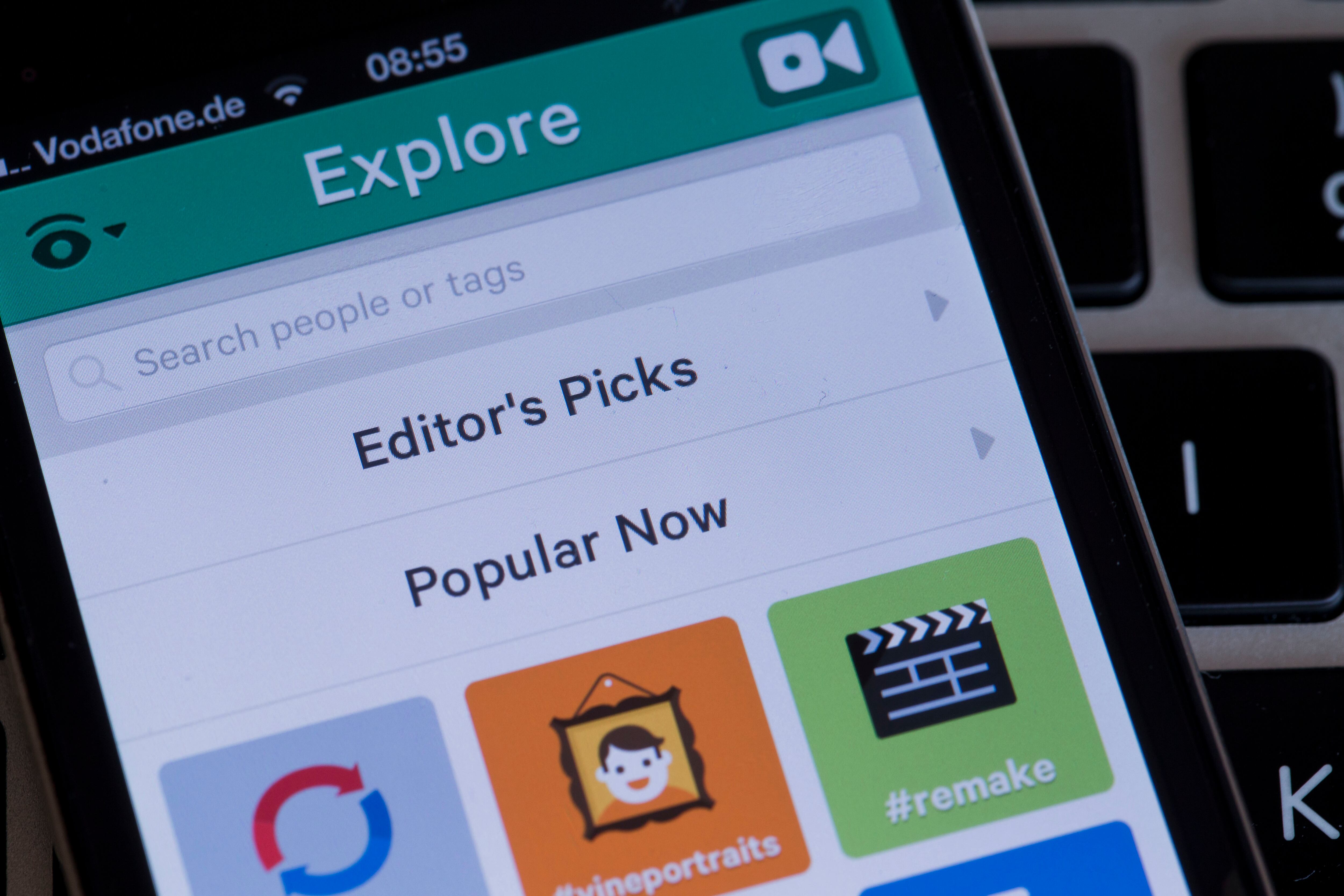 Una ilustración del 12 de abril de 2013 muestra la pantalla de un teléfono inteligente con la aplicación Vine