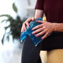 reumatismo, dolores articulares, articulaciones, rodillas, compresa fría