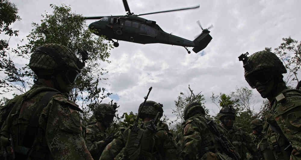 En Colombia hay más de 100 helicópteros operando que prestan distintas funciones logísticas, humanitarias y de combate.