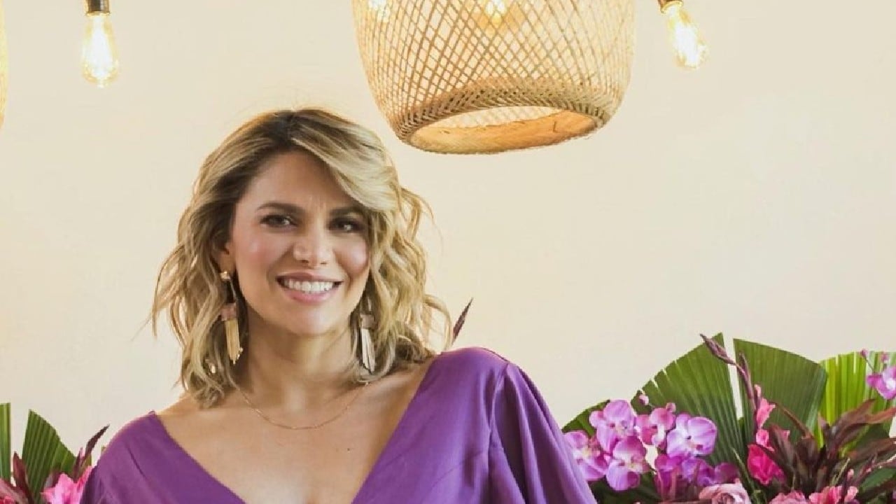 La cantante dejó ver que el embarazo la tiene demasiado feliz