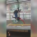 Con tremendo cuchillo atacaron a pasajero que no se dejó robar.