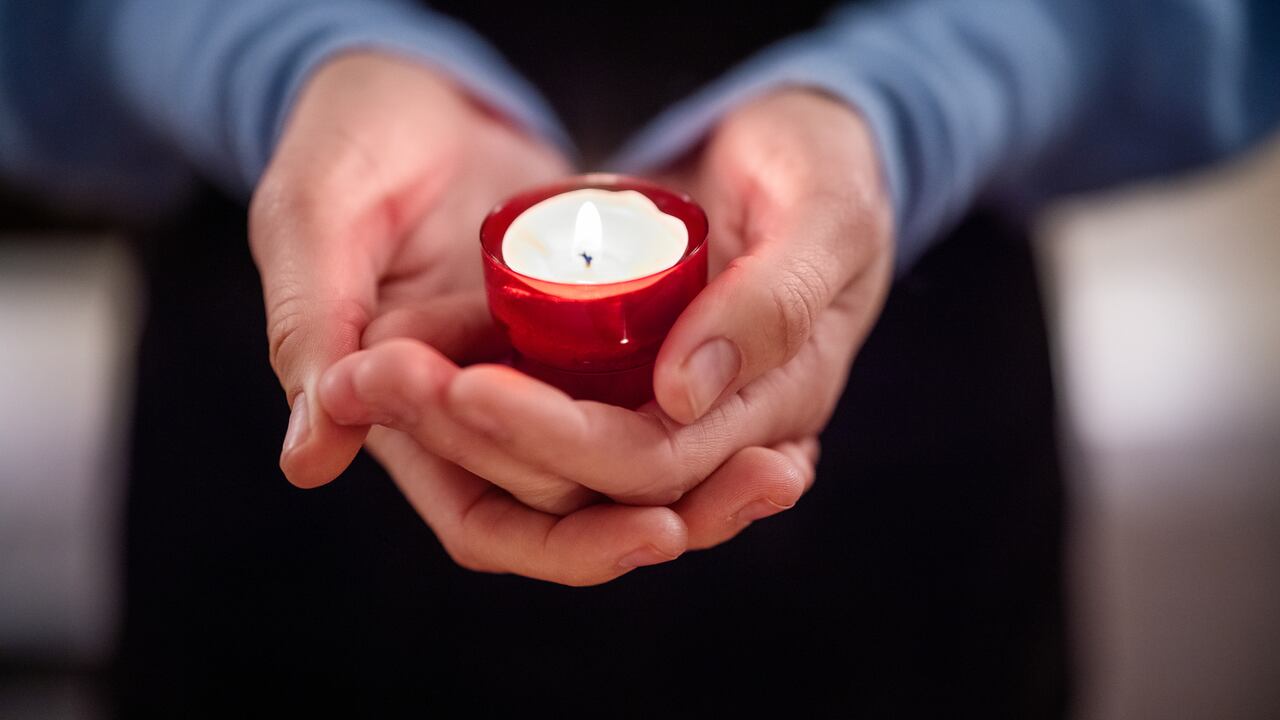 Encienda la llama del amor en su vida con estos rituales en febrero