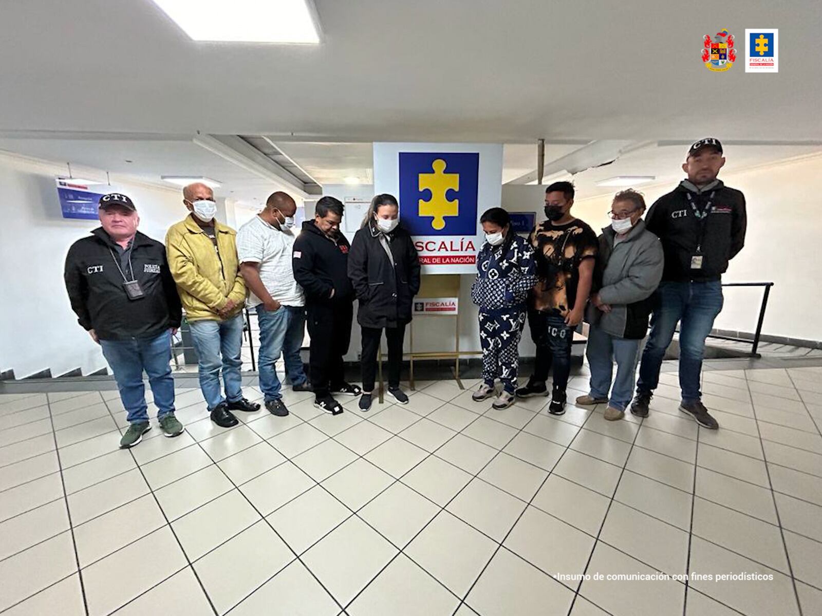 Así fue como delincuentes convirtieron reciclaje en licor adulterado. La Fiscalía hizo gigantesca incautación en Bogotá