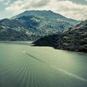 El embalse de Topocoro, entre los municipios de Girón y Betulia, almacena 4.800 millones de metros cúbicos de agua.