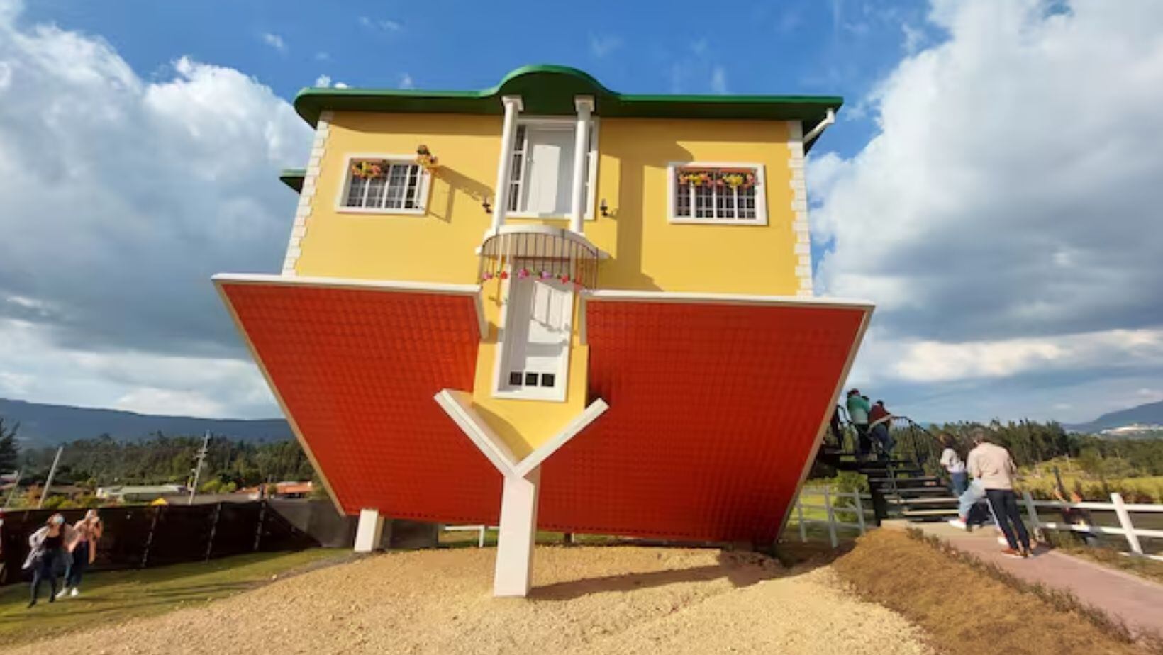 Destinos que tienen su propia casa al revés en Colombia; una experiencia fuera de lo común