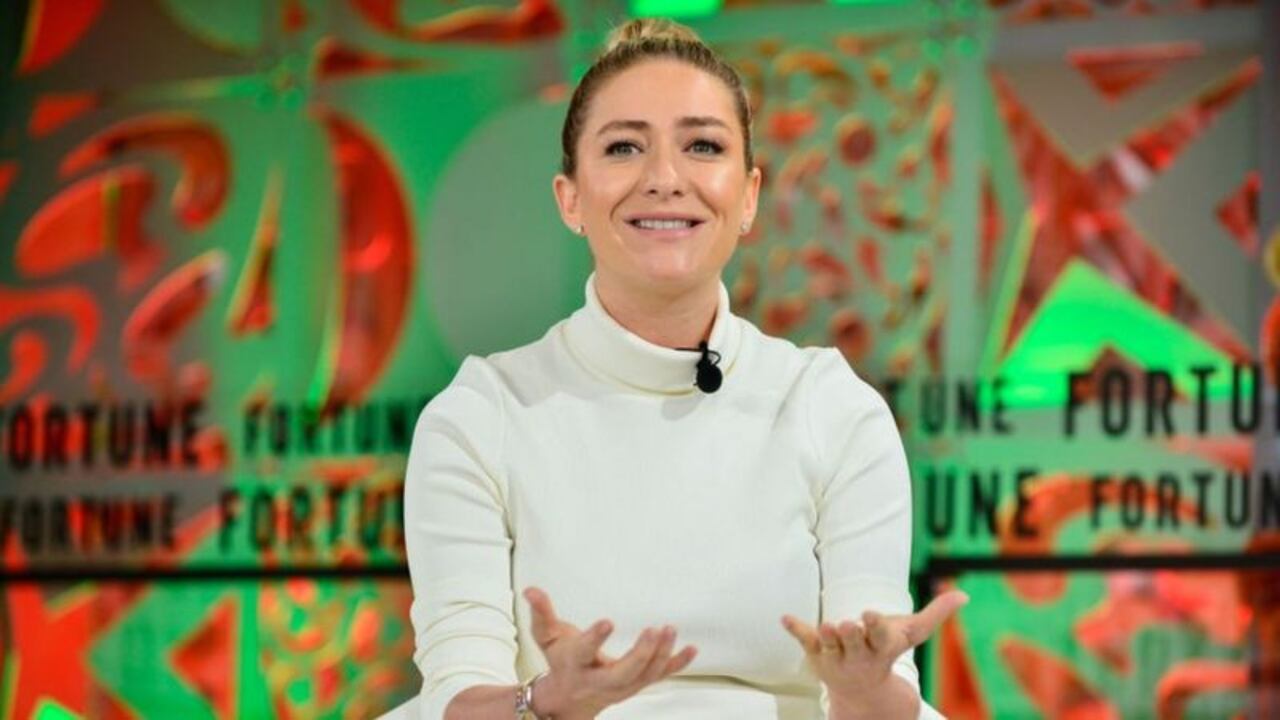 Whitney Wolfe, cofundadora y directora ejecutiva de la aplicación de citas Bumble, tiene una fortuna de US$1.500 millones, según Forbes.