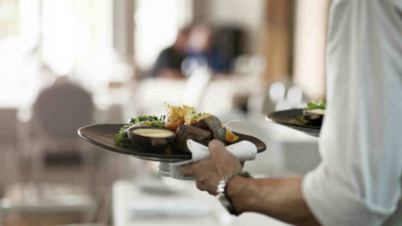 La hora de almuerzo no hace parte de la jornada laboral.