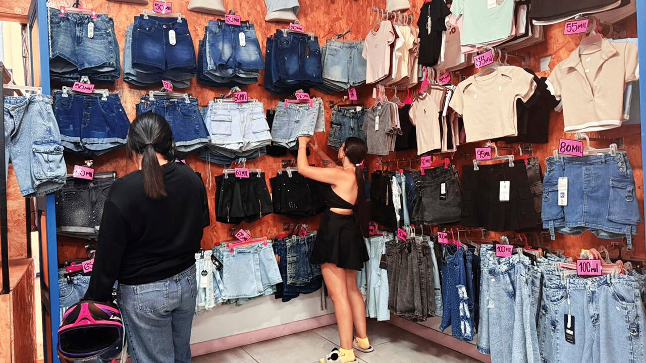 Muchas de las confecciones que se traen de China se venden a precios que no cubren ni los costos de producción.