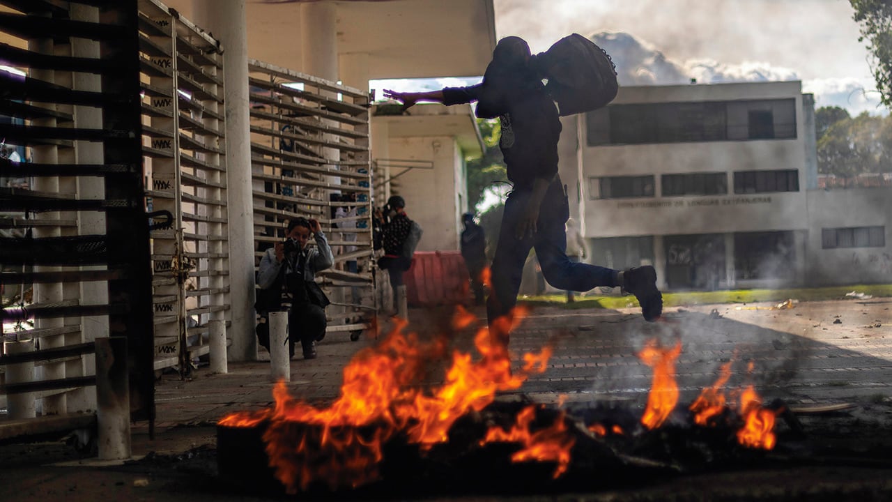 Foto referencial de protestas en Bogotá.