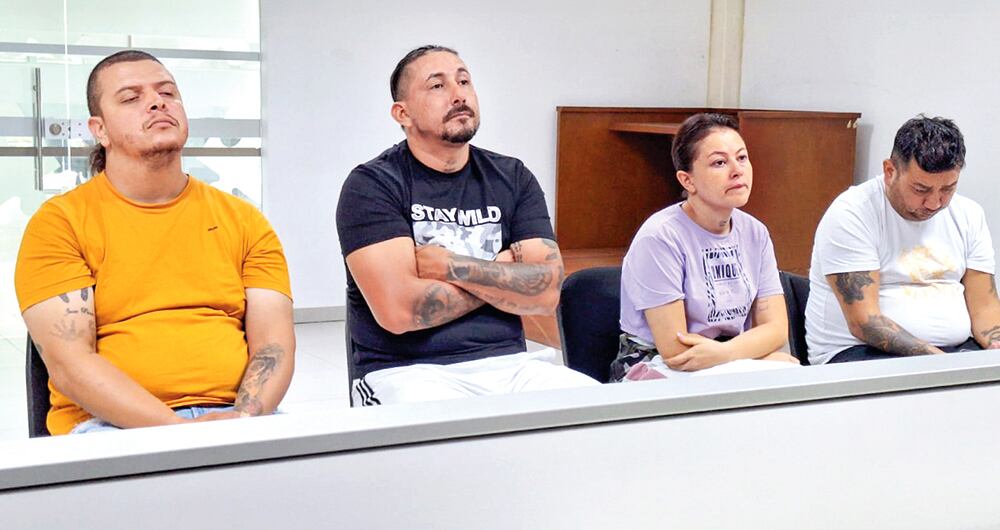 El gota a gota arrepentido fue testigo de cómo algunos cobradores que acumulaban clientes morosos eran obligados a pagar las obligaciones, con intereses superiores, que básicamente los dejaba como esclavos.