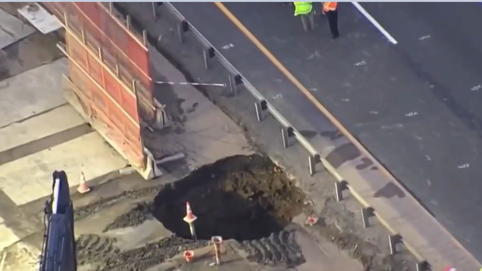 Un enorme hueco causa caos en Nueva Jersey