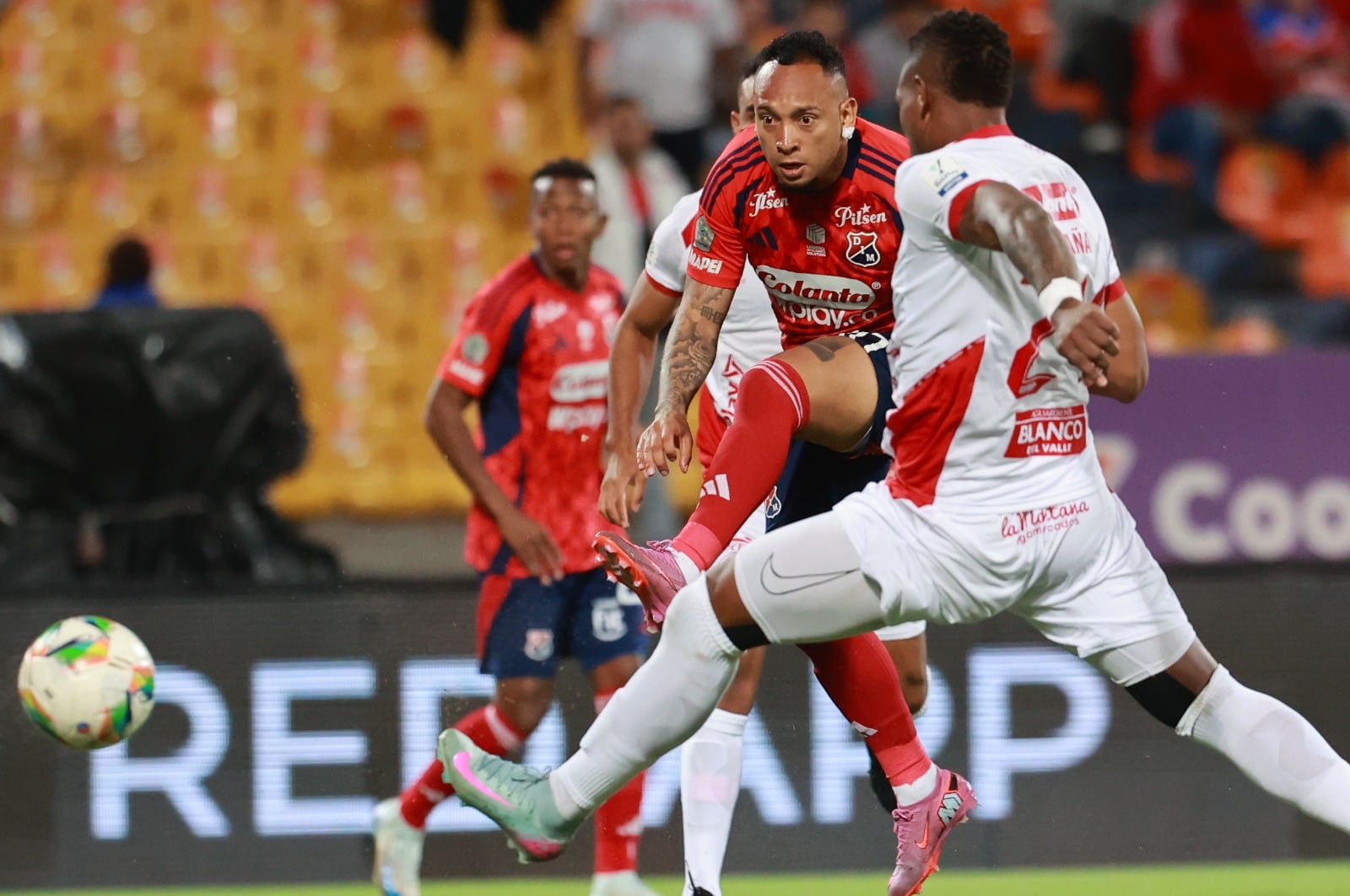 Imagen del partido entre Independiente Medellín y América de Cali por la fecha 20 de la Liga Colombiana 2025.