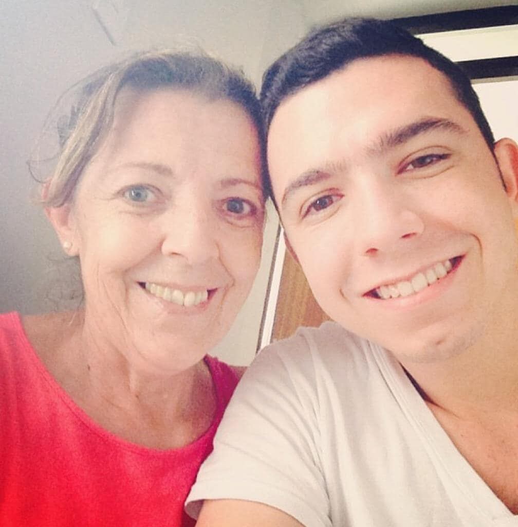 Juan Bernardo Mejía y su madre, Hilda Flomin.