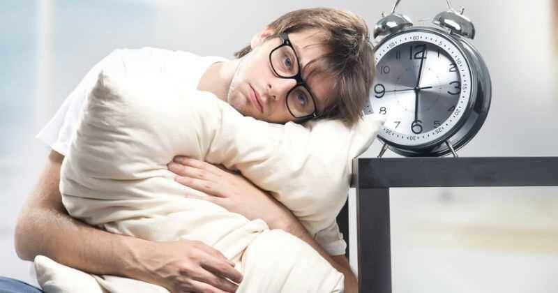 El momento de levantarse debe ser consecuencia de un proceso natural durante el cual el cuerpo se va acostumbrando paulatinamente a la luz del día.