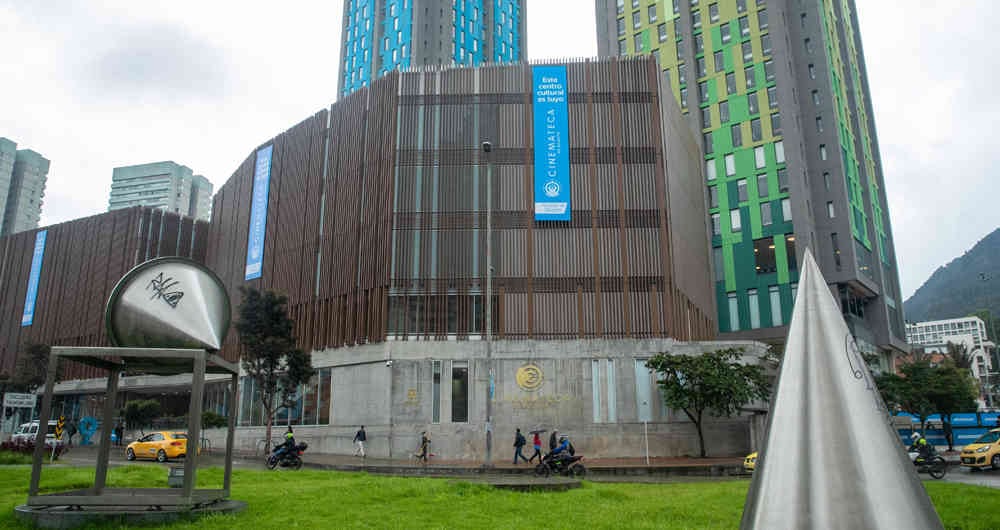 La Cinemateca tiene cuatro salas de cine: la sala Capital, con capacidad para 272 personas; otras dos con capacidad para 75 personas cada una: y la cuarta, que es expandida y sirve para presentaciones de cine y otras artes escénicas.