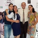 Los feligreses volvieron a la iglesia donde predicaba el pastor.