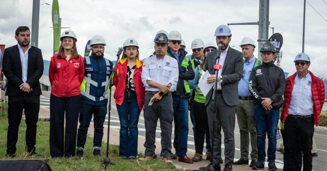Entrega del puente vehicular de la calle Tercera con av. 68.