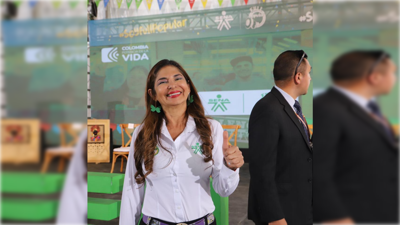 Luz Dana Leal, esposa del Director del Dapre y directora de Empleo y Trabajo del Sena.