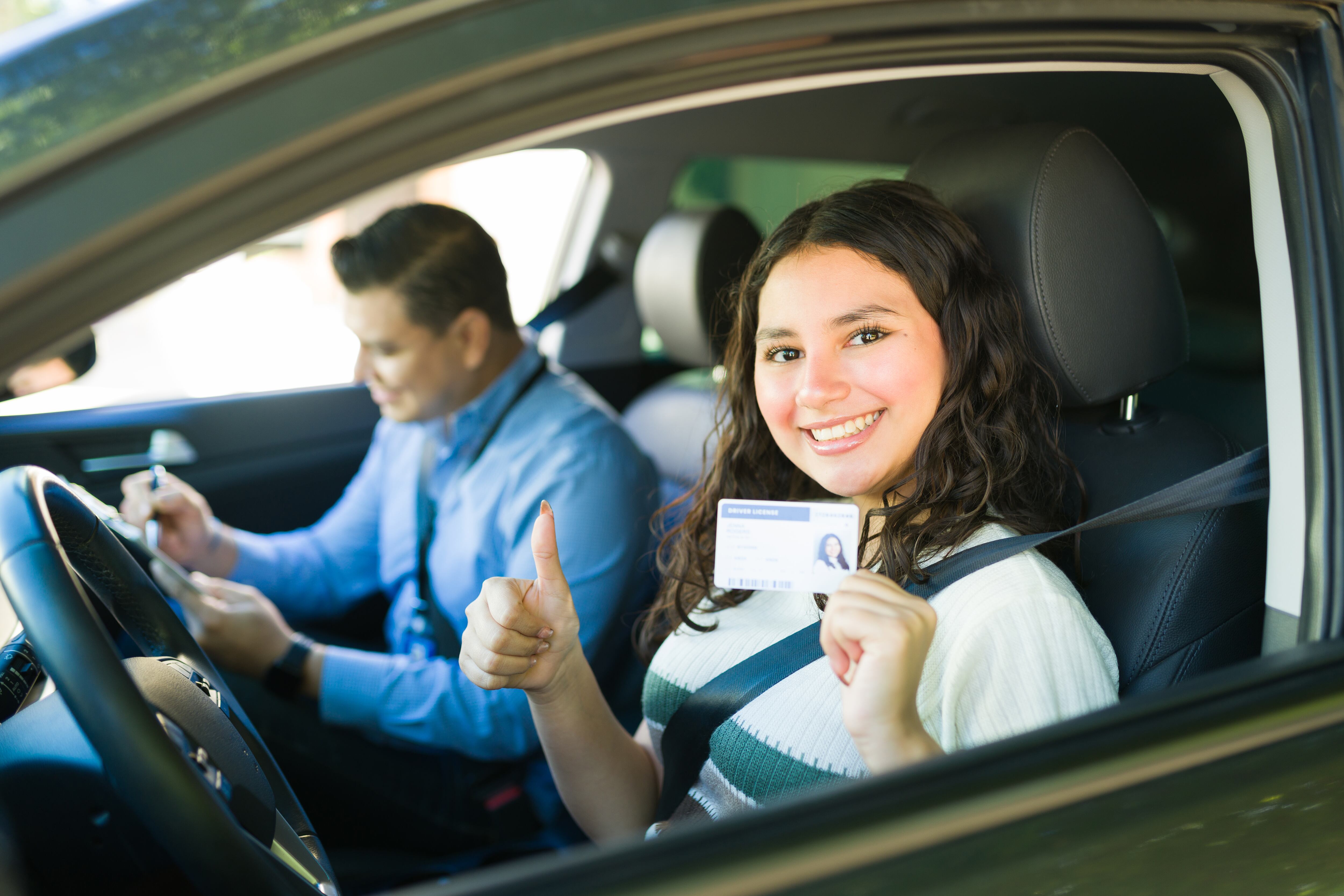 Conducir con documento extranjero es válido para turistas, pero hay condiciones y recomendaciones clave que no se pueden ignorar.