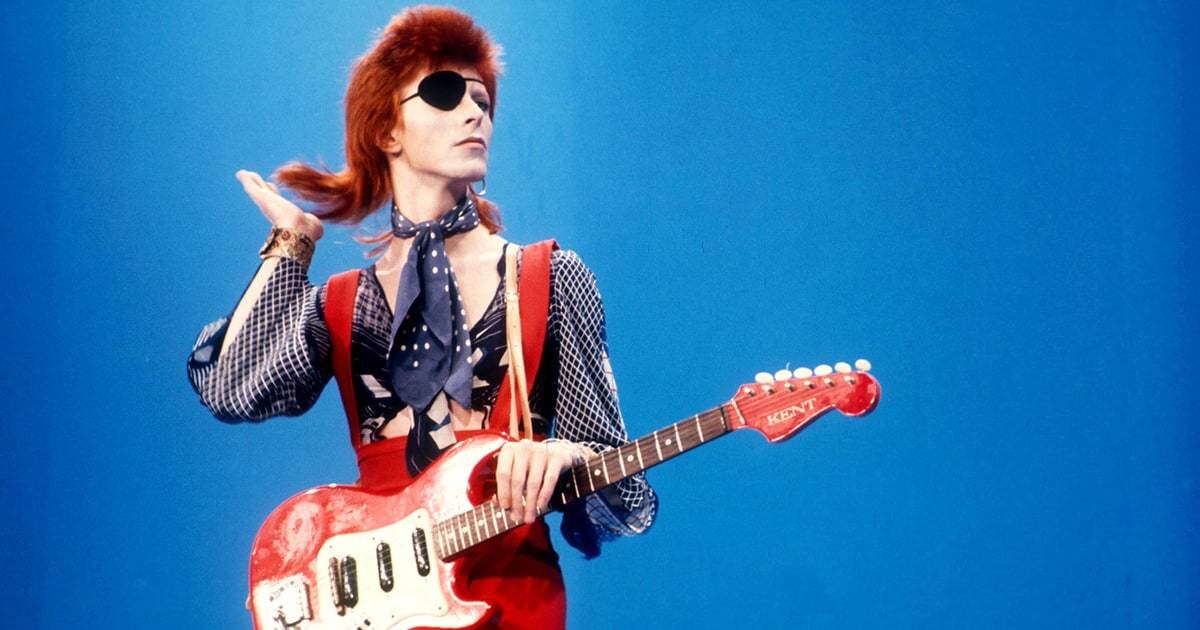 David Bowie, actor, productor discográfico y arreglista.