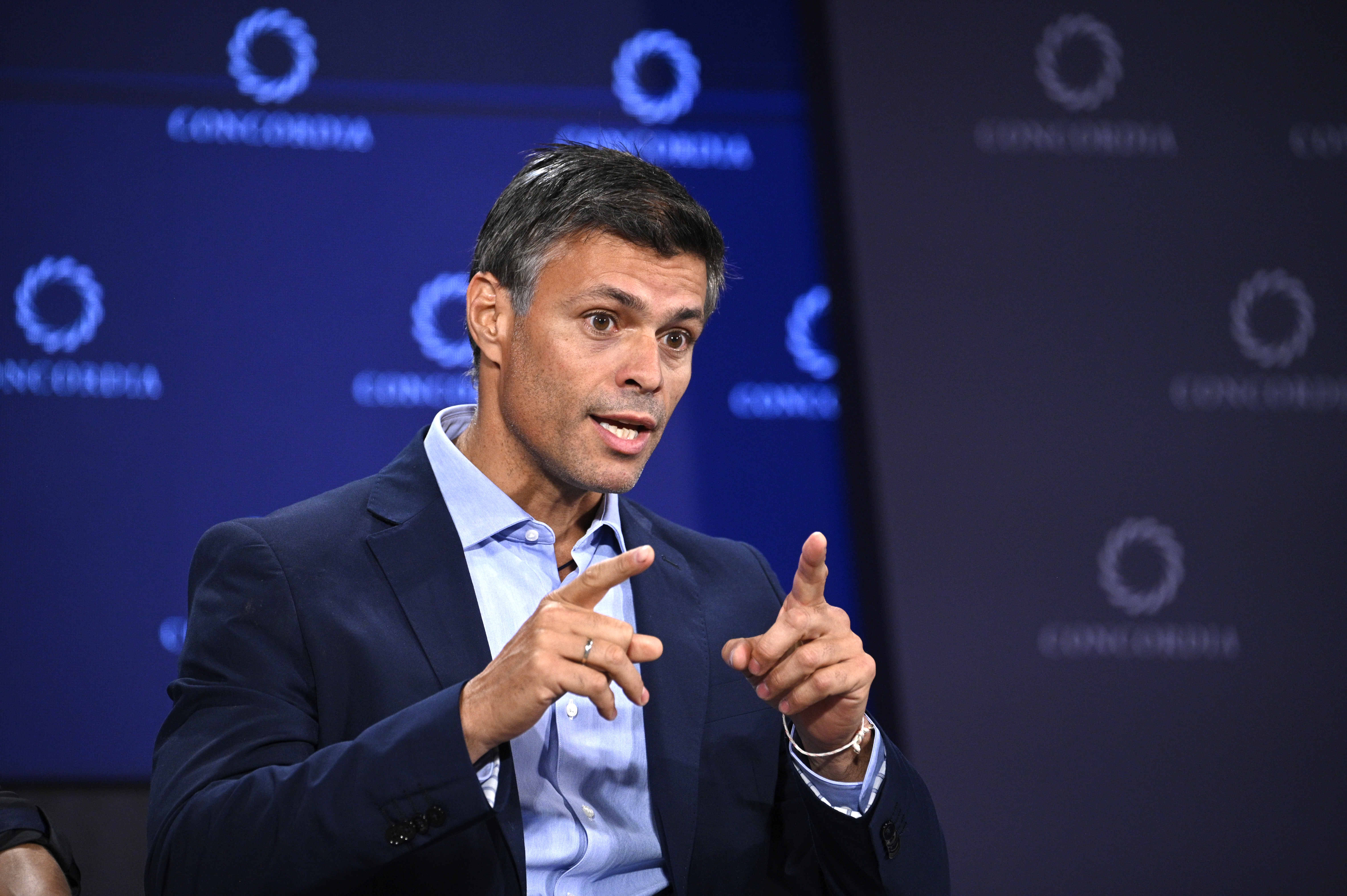 Leopoldo López, activista por la libertad de Venezuela, Wilson Center; habla en el escenario durante la Cumbre Anual de Concordia 2022 - Día 2 en el Sheraton New York el 20 de septiembre de 2022 en la ciudad de Nueva York.