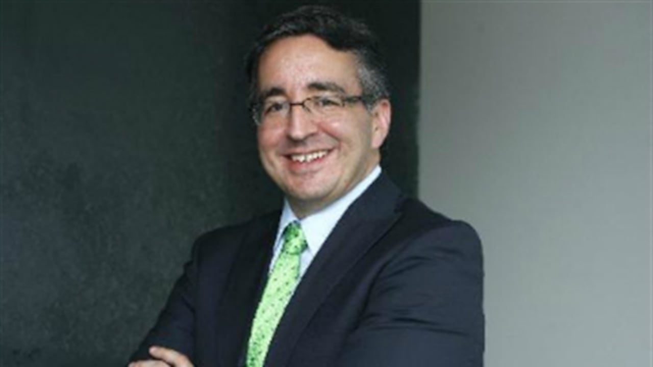 Gustavo Morales, Superintendente de Salud.