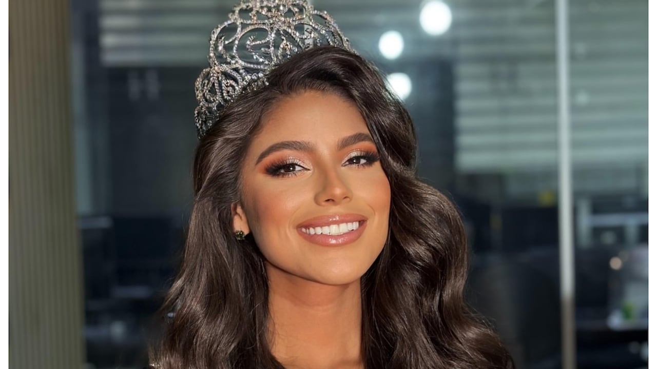 Laura Gallego Solís renunció hace unas semanas a ser señorita Antioquia por continuar hablando de política.