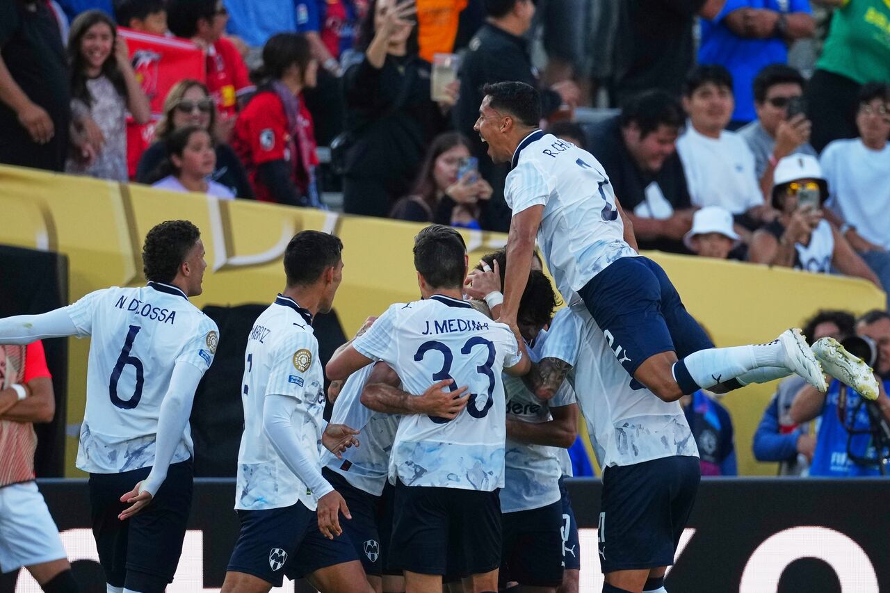 Monterrey pasea a Urawa Red en el Mundial de Clubes.