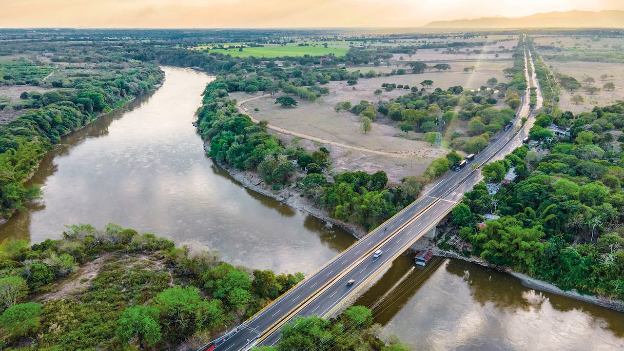 Variante Girardot, Vía 40 Express.