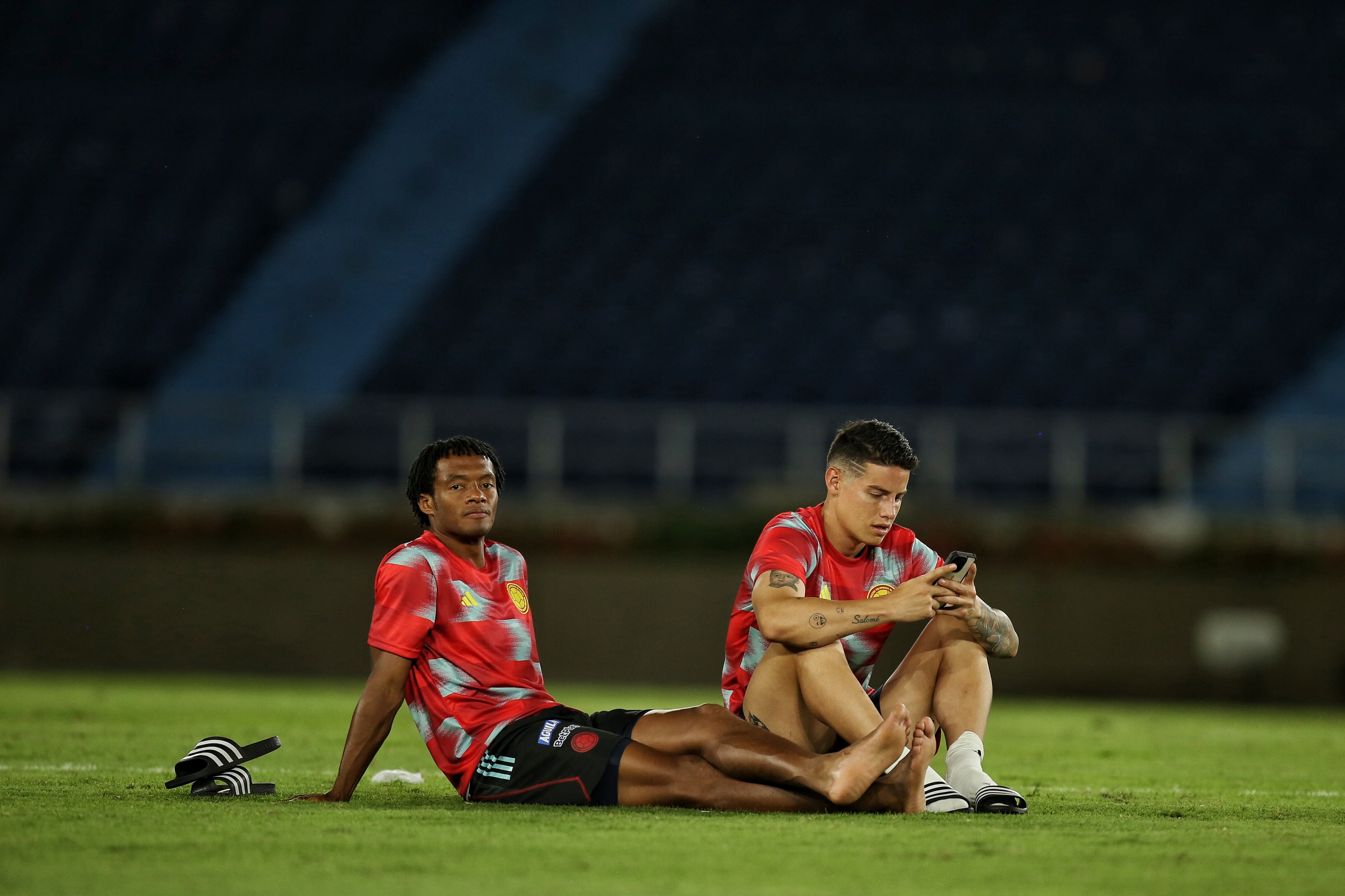James Rodríguez y Juan Guillermo Cuadrado en el Estadio Metropolitano