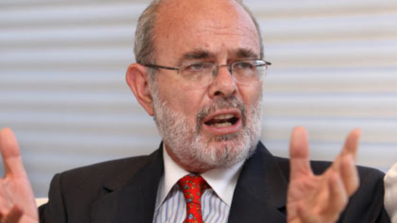 “El presidente consiguió que la opinión pública, antes pasiva frente a la guerra, la asumiera como propia y rodeara con vehemencia a las fuerzas armadas”