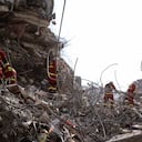 Según el presidente de El Salvador, se trata de Melih Efe Ozcan, un menor de aproximadamente cinco años, y Deniz Dal, una mujer de alrededor de 30. Ambos fueron trasladados a un hospital.