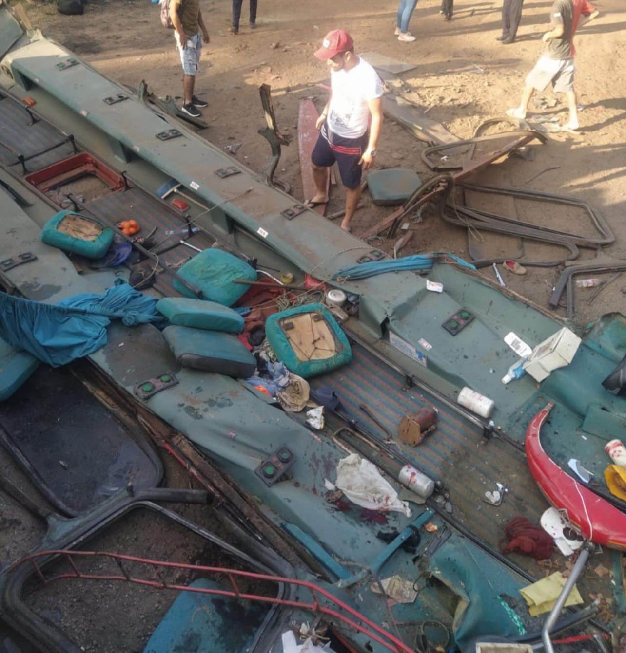 Las personas afectadas fueron auxiliadas y trasladas a un centro asistencial.