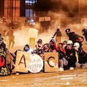 La primera línea se trataría de una organización con rasgos criminales que importó el modelo de las protestas chilenas y se viene gestando desde hace casi dos años.