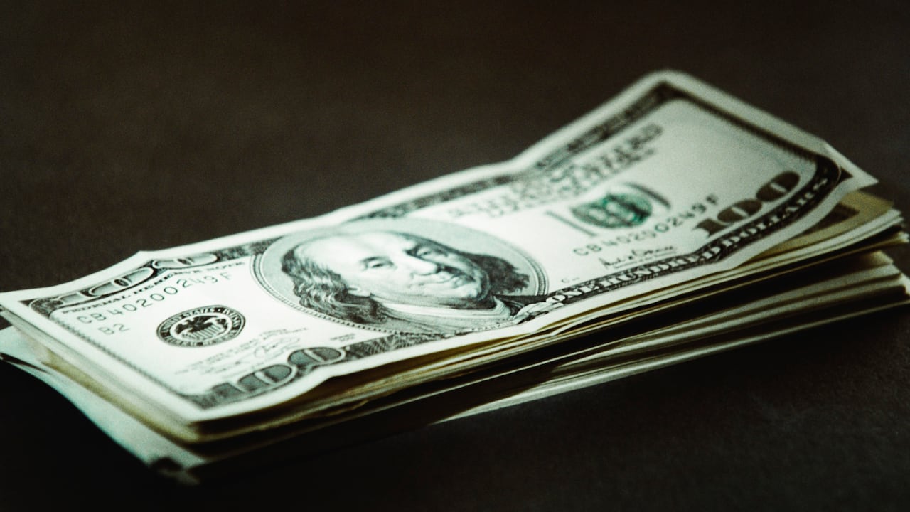 El dólar sigue barato en Colombia