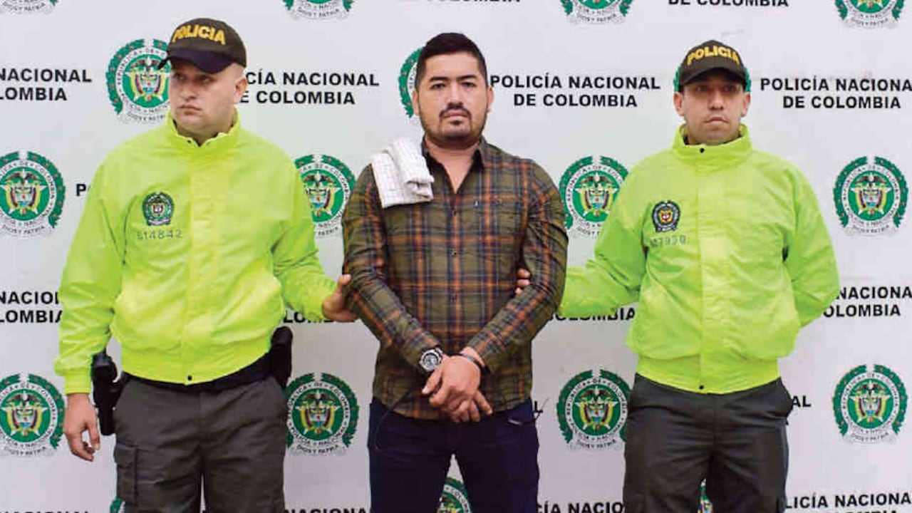 Por años, alias Contador fue un capo en la sombra. Pero el caos de la guerra en el Pacífico lo obligó a ponerse al frente de su propio ejército criminal.