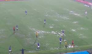 Restando media hora para el cierre del juego, el juez decidió para la contienda.