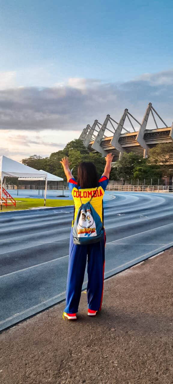 Nidia Cera representando a Colombia