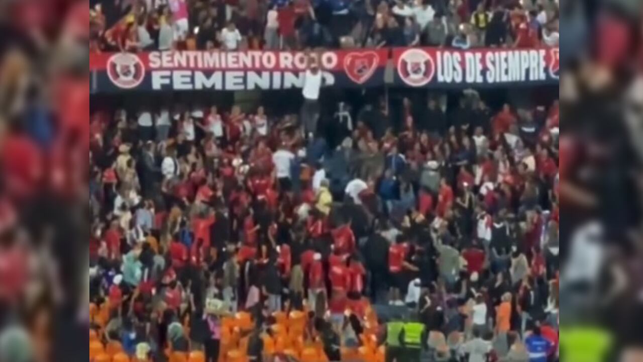 El hecho sucedió cuando se disputaba el primer tiempo del partido