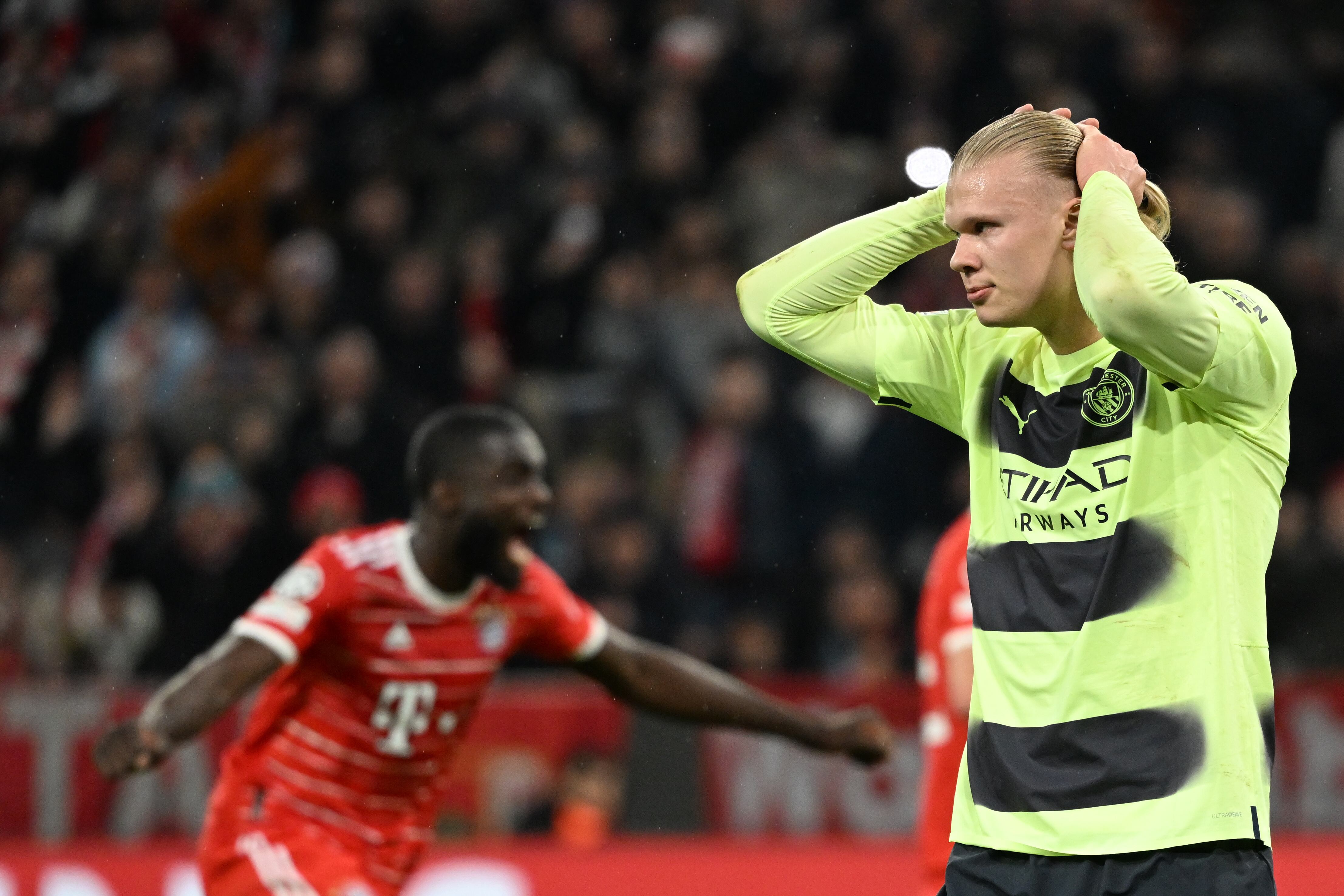 Erling Haaland dilapidó el penal en el Allianz Arena.