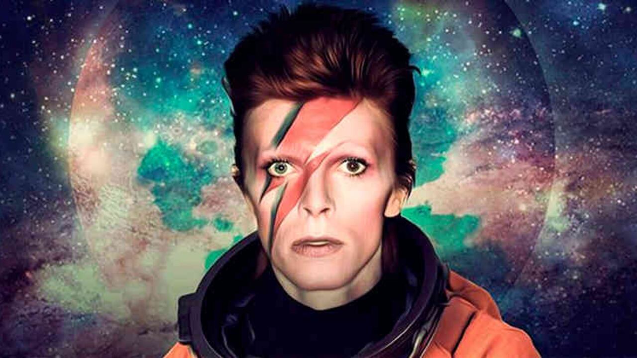 David Bowie lanzó "Space Oddity" a sus 22 años. su vida nunca fue igual desde entonces.