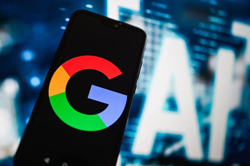 Ante el creciente uso de la inteligencia artificial en la creación de imágenes, Google Fotos está diseñando una herramienta que identificará estos elementos, brindando a los usuarios mayor control sobre el contenido que consumen.