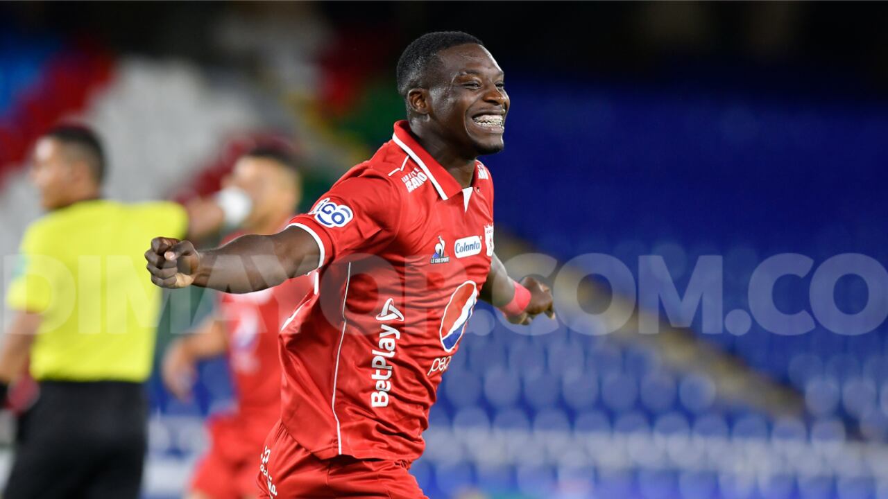 El delantero marcó su primer gol en primera división.