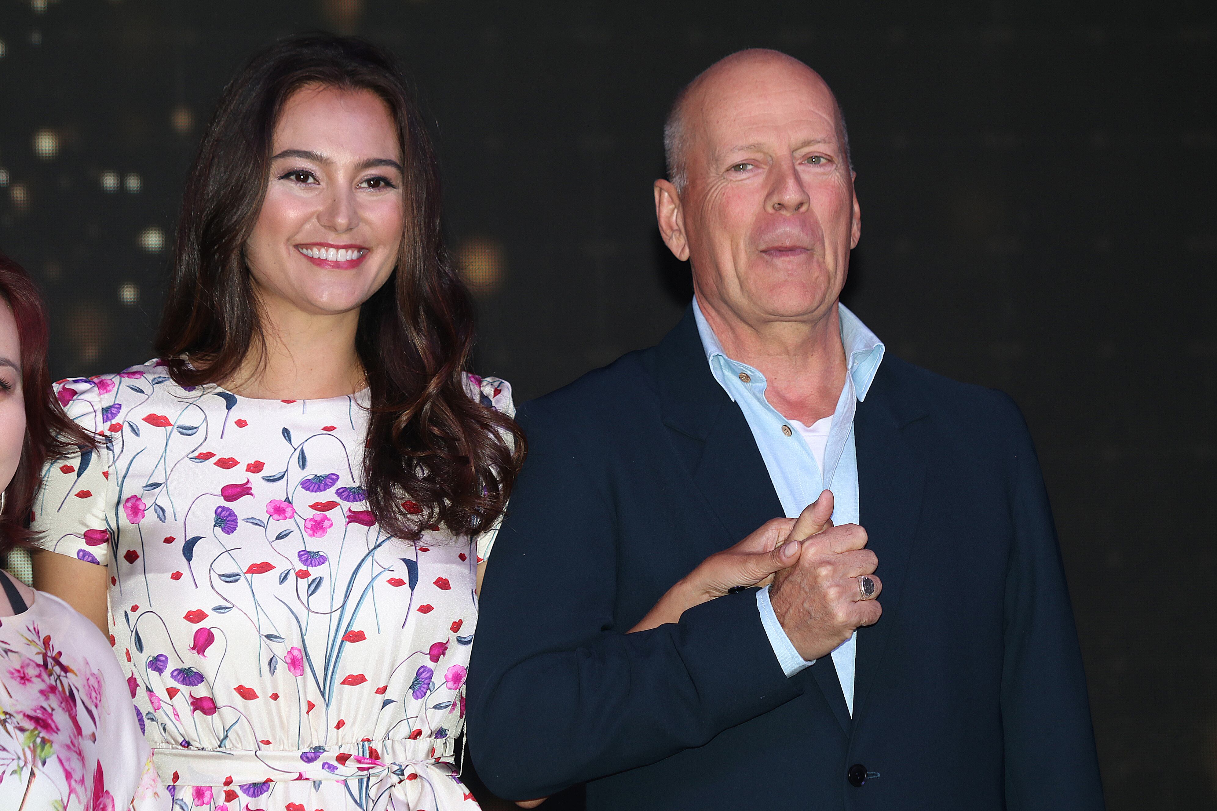 La modelo Emma Heming Willis junto a su esposo, el actor Bruce Willis.