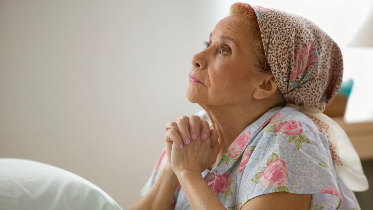 La poderosa oración para avanzar en el trabajo y atraer bendiciones: así debe realizarla todos los lunes.