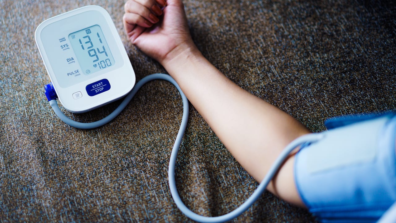 La hipertensión puede generar complicaciones de salud.